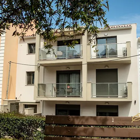 Lägenhet Emily's Luxury