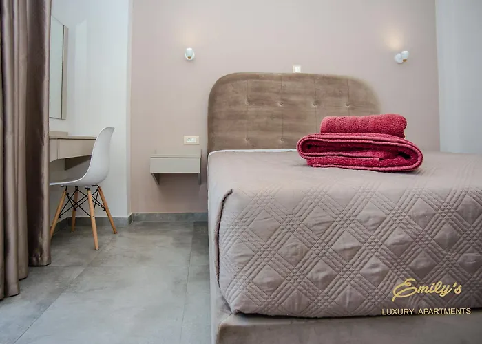 Emily's Luxury * Argostoli (Kefalonia)