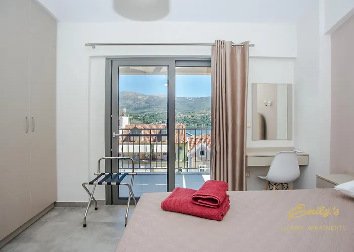 Lägenhet Emily's Luxury