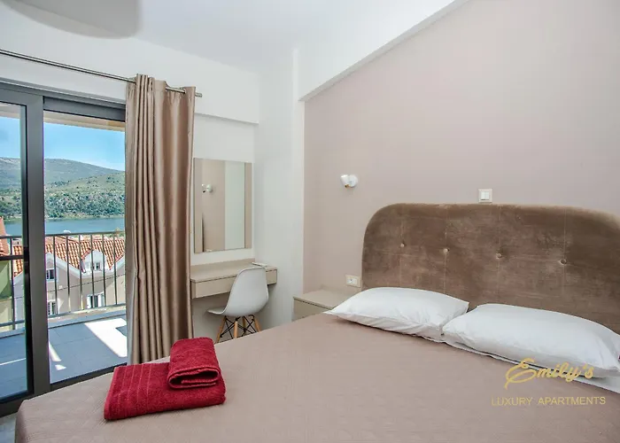 Emily's Luxury Argostoli (Kefalonia)