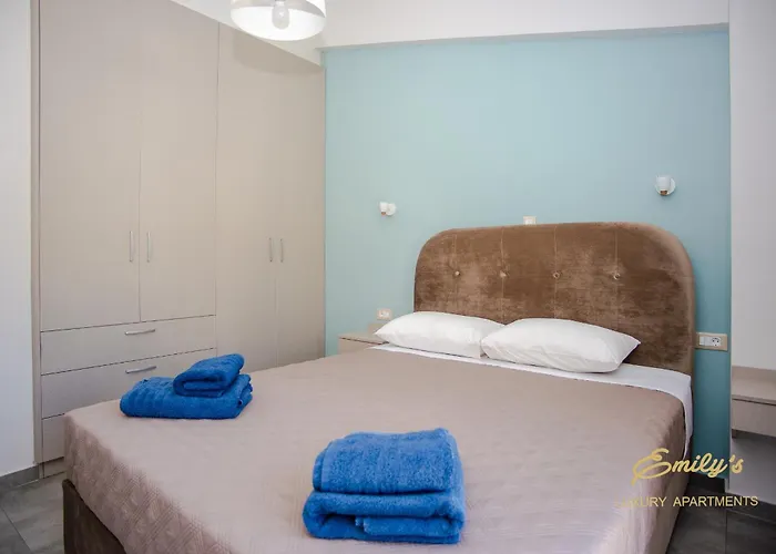 Emily's Luxury Lägenhet *