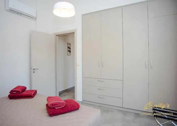 Emily's Luxury * Argostoli (Kefalonia)