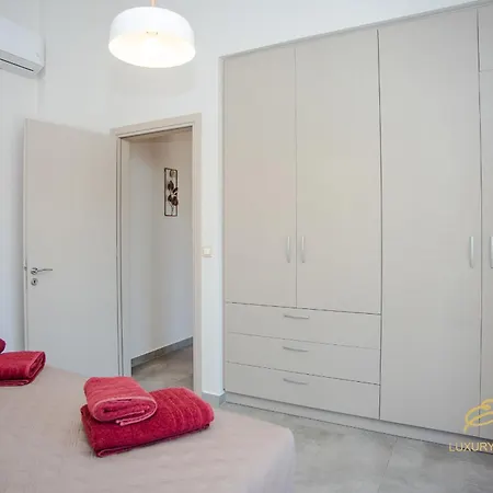 Emily's Luxury * Argostoli (Kefalonia)